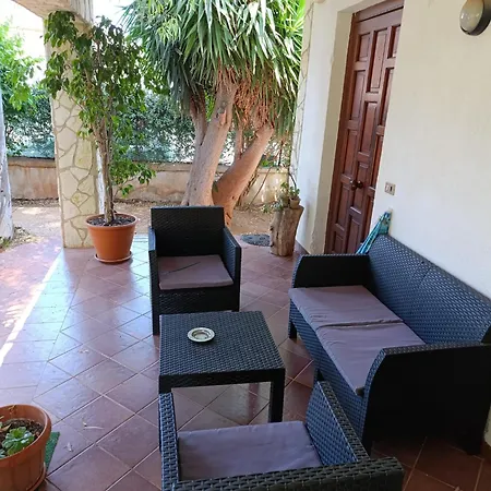 Casa In Giardino A Pochi Passi Dal Mare * パレルモ