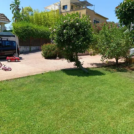 Casa In Giardino A Pochi Passi Dal Mare *