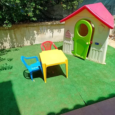 Casa In Giardino A Pochi Passi Dal Mare Holiday home *